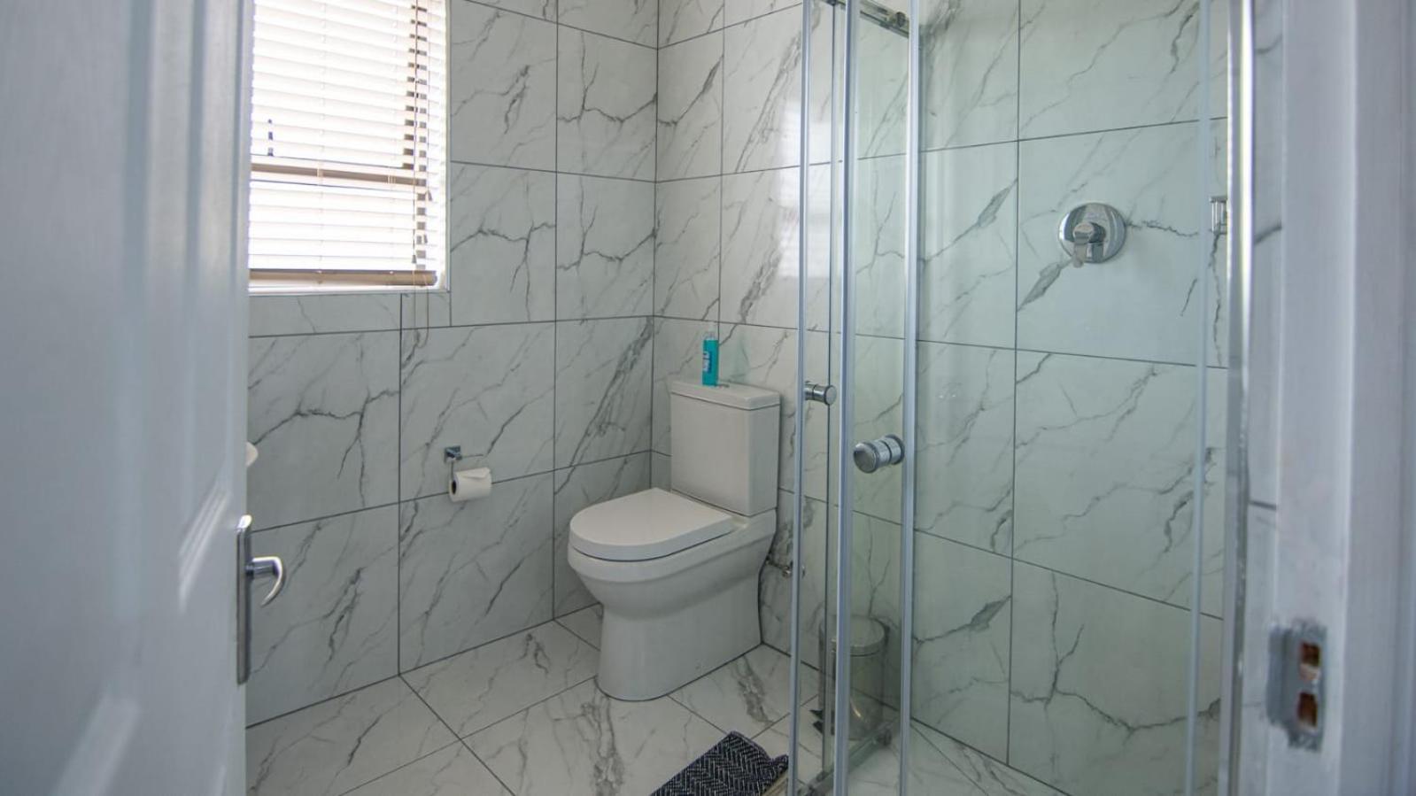 פארו Guesthouse De Tijger Lodge מראה חיצוני תמונה