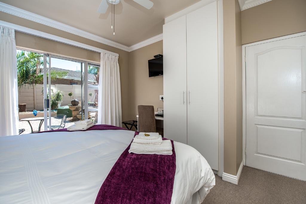 פארו Guesthouse De Tijger Lodge חדר תמונה