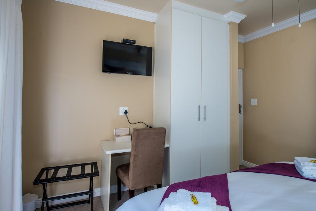פארו Guesthouse De Tijger Lodge מראה חיצוני תמונה