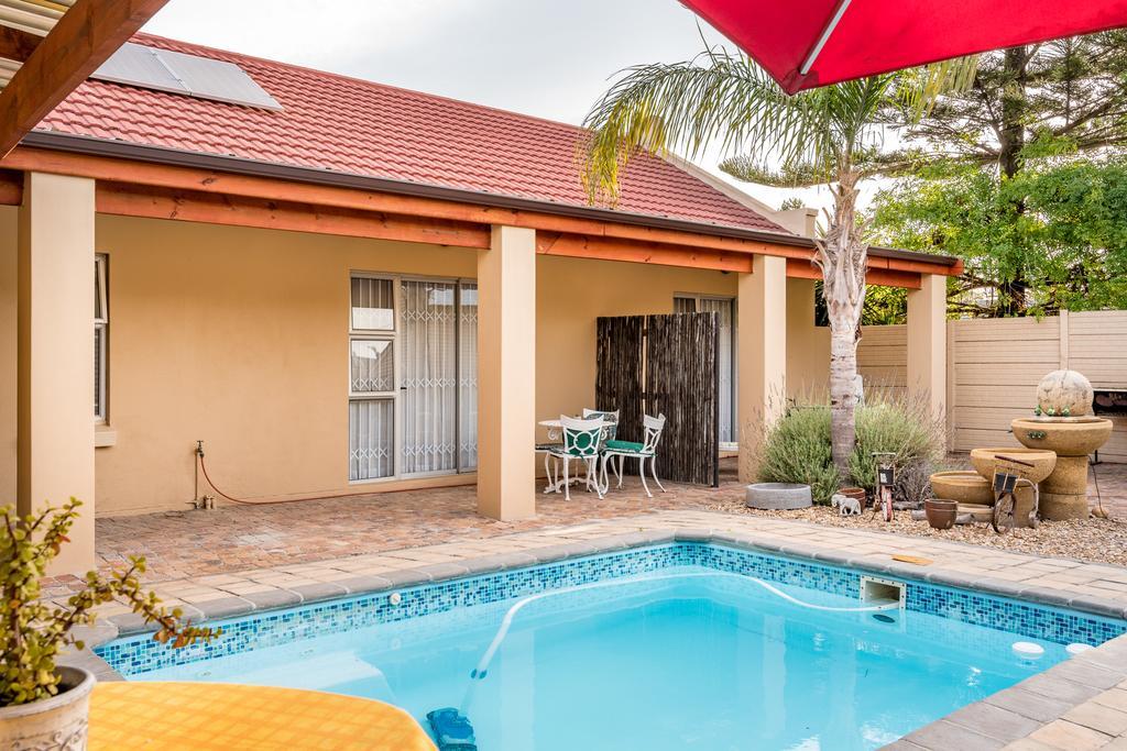 פארו Guesthouse De Tijger Lodge מראה חיצוני תמונה