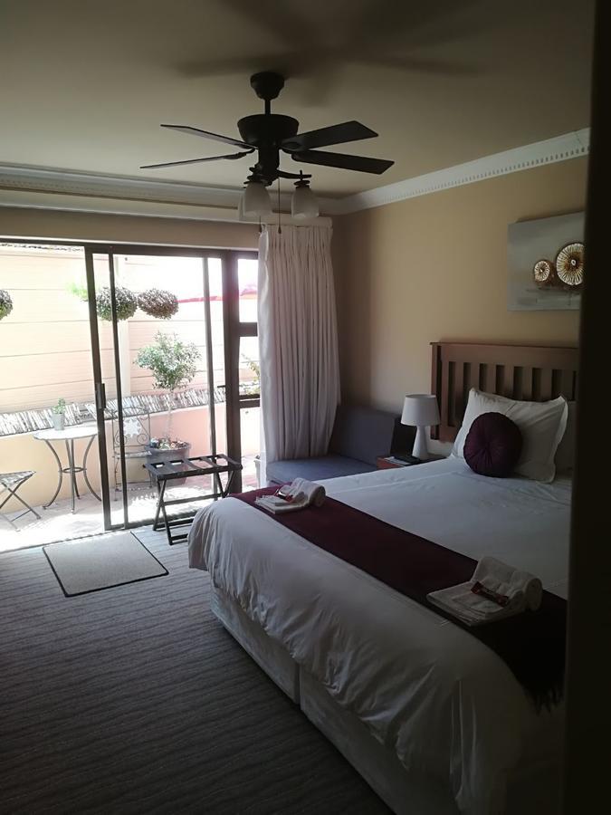 פארו Guesthouse De Tijger Lodge מראה חיצוני תמונה